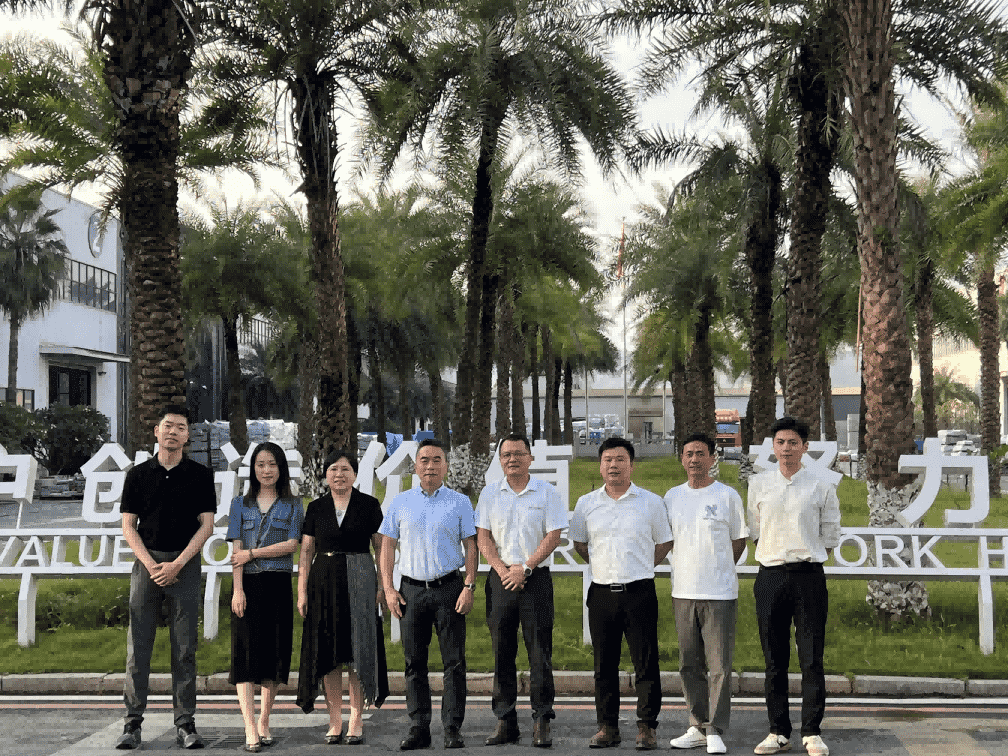 携手共进，筑梦未来：三方公司签约仪式圆满举行(图1)