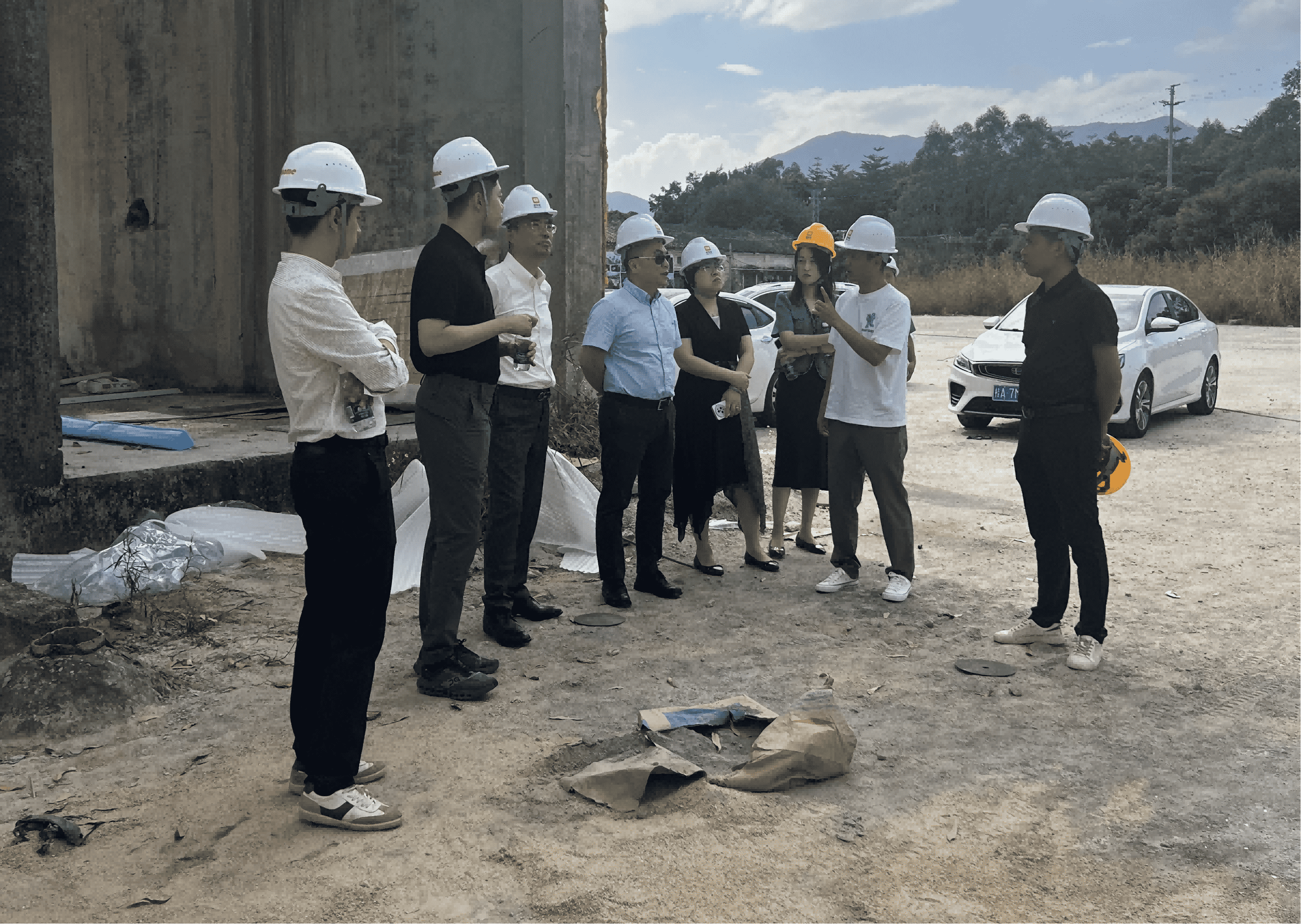 建宇实业莅临中昇东浩项目实地考察(图1)